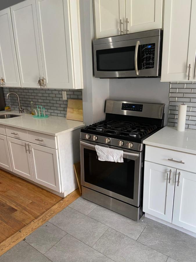 A Spacious Room In Queens New York Exteriér fotografie
